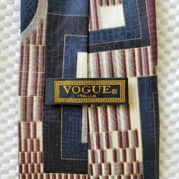 VOGUE ITALIA NECKTIE - Picture 6 of 6